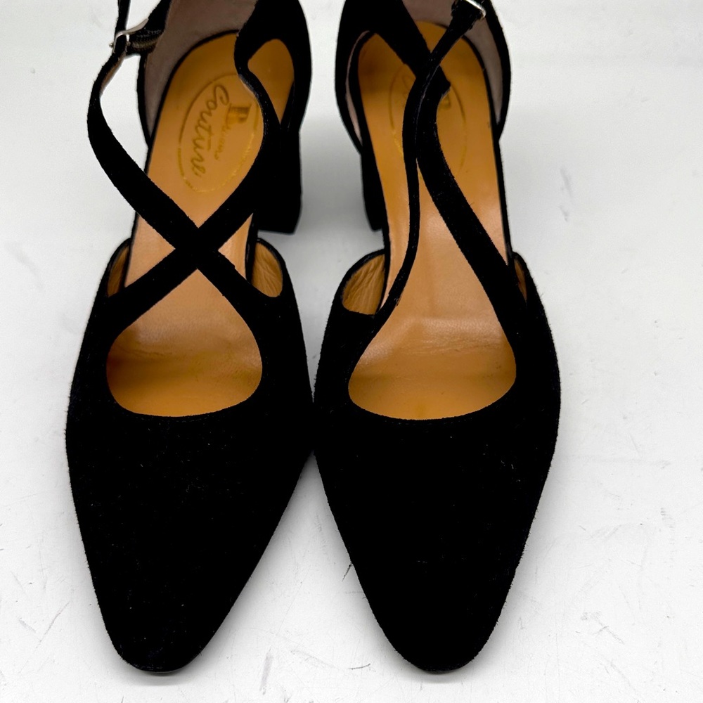 Brown’s Couture black suede pumps 40